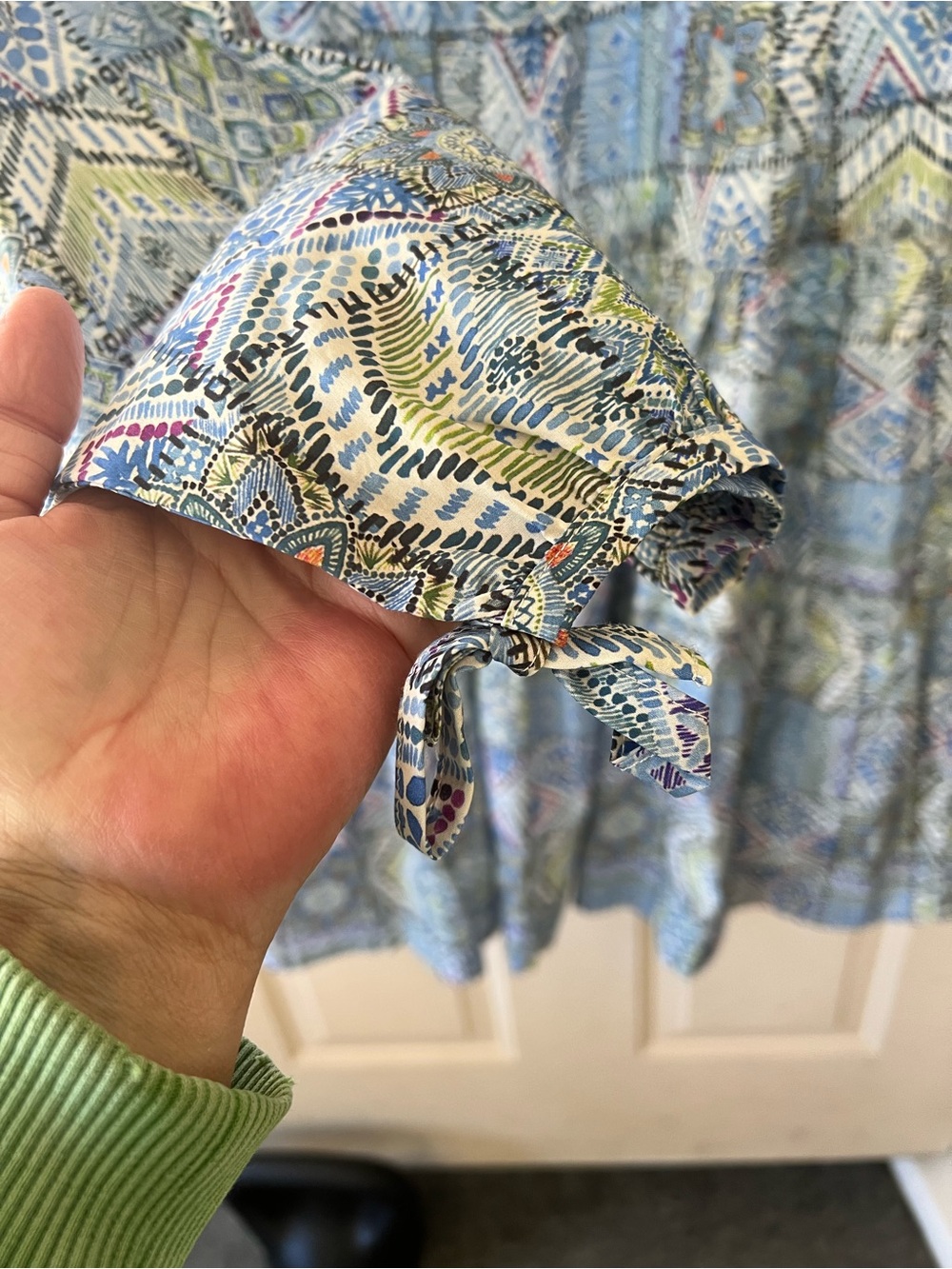 GiGiO blue patchwork print long sleeve oversized dress in a size L. - Picture 7 of 7